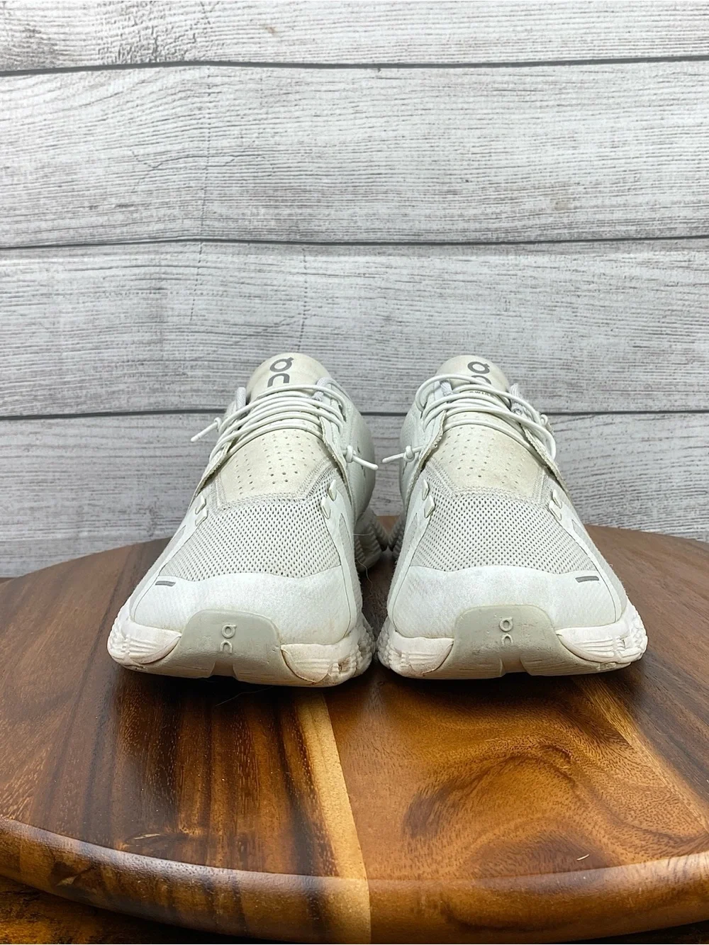 ON Running Cloud 5 White Slip On Lifestyle Shoes Women’s Sneaker Size 11